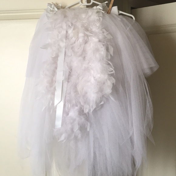 white feather tutu